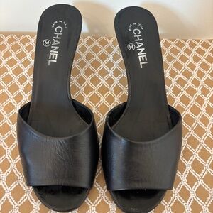 Chanel Black Leather Pearl Heel Mules – Size 40.5